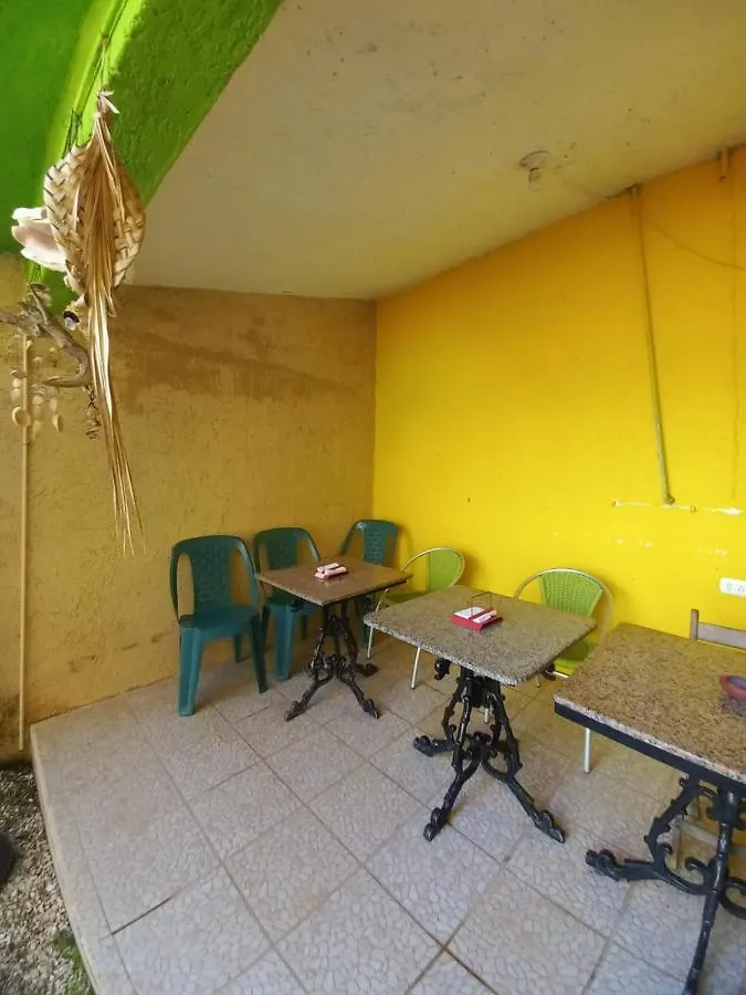 Airport Sleepy Inn Cancún Bed & Breakfast