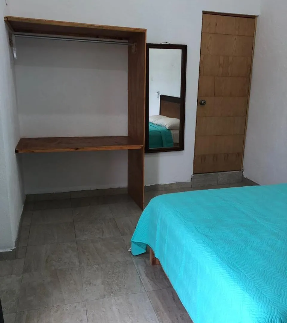 Bed & Breakfast Airport Sleepy Inn Cancún Messico