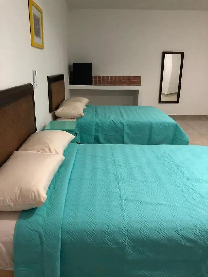 Airport Sleepy Inn Cancún Frühstückspension